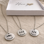 Personalisierte Coin Kette – Initialen & Datum Gravur